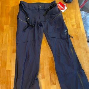 MT hardwear snow pants and vest